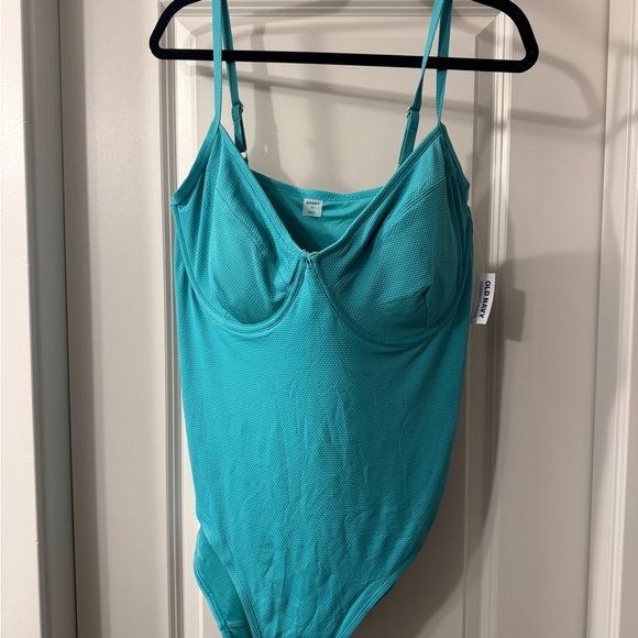 Textured One-Piece Balconette Swimsuit - Picture 3 of 6